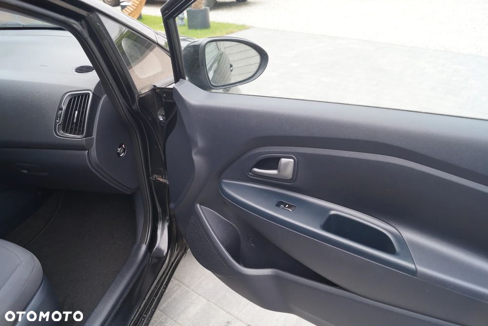 Kia Rio 1.2 Edition 7 - 10