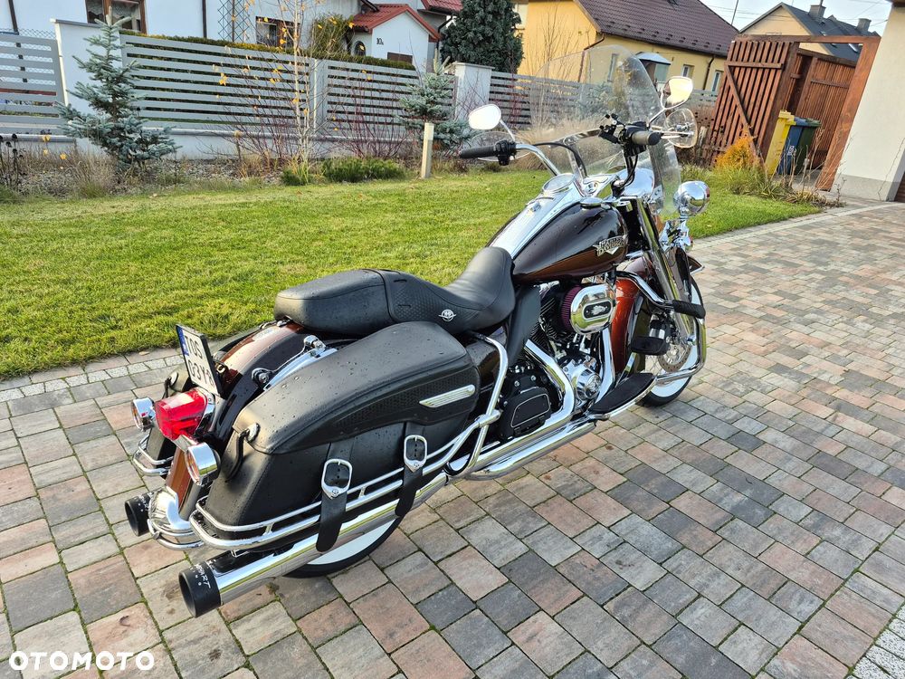 Harley-Davidson Touring Road King - 8