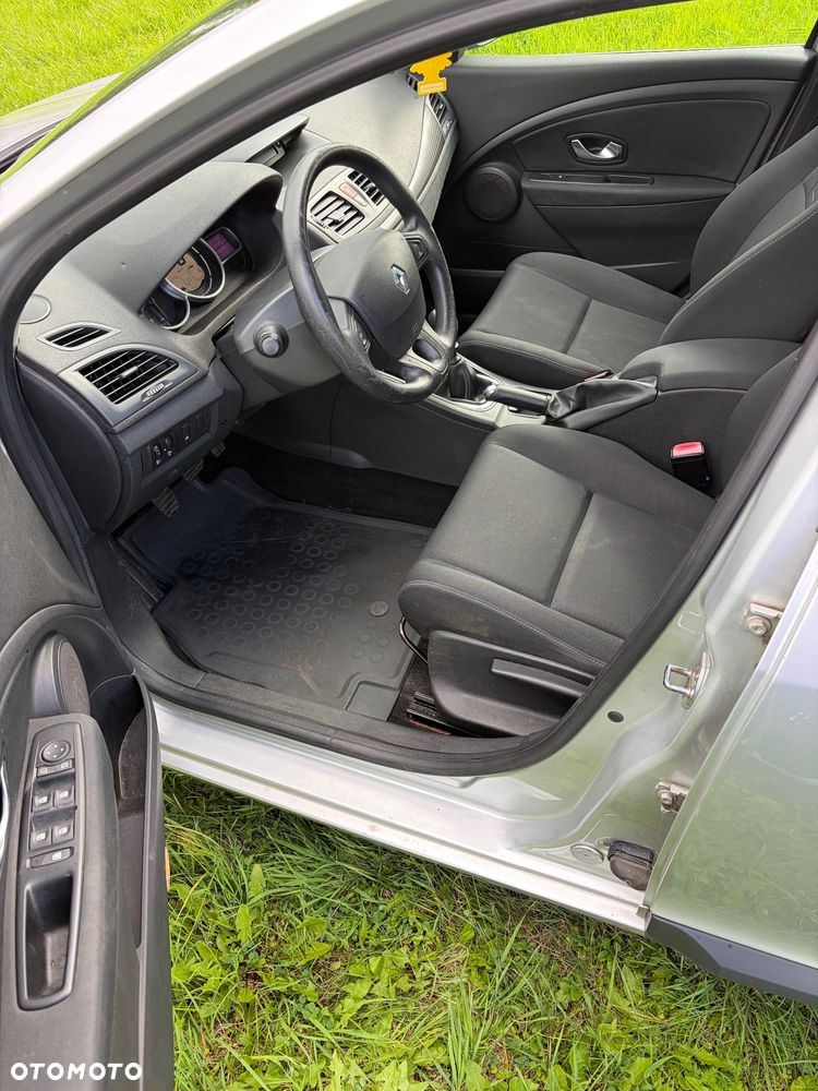 Renault Megane 1.5 dCi Dynamique - 9