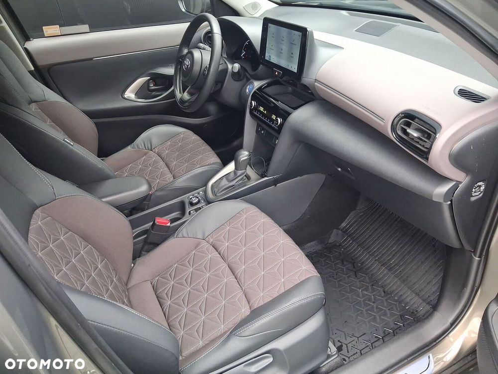 Toyota Yaris Cross Hybrid 1.5 Executive 4x4 - 23