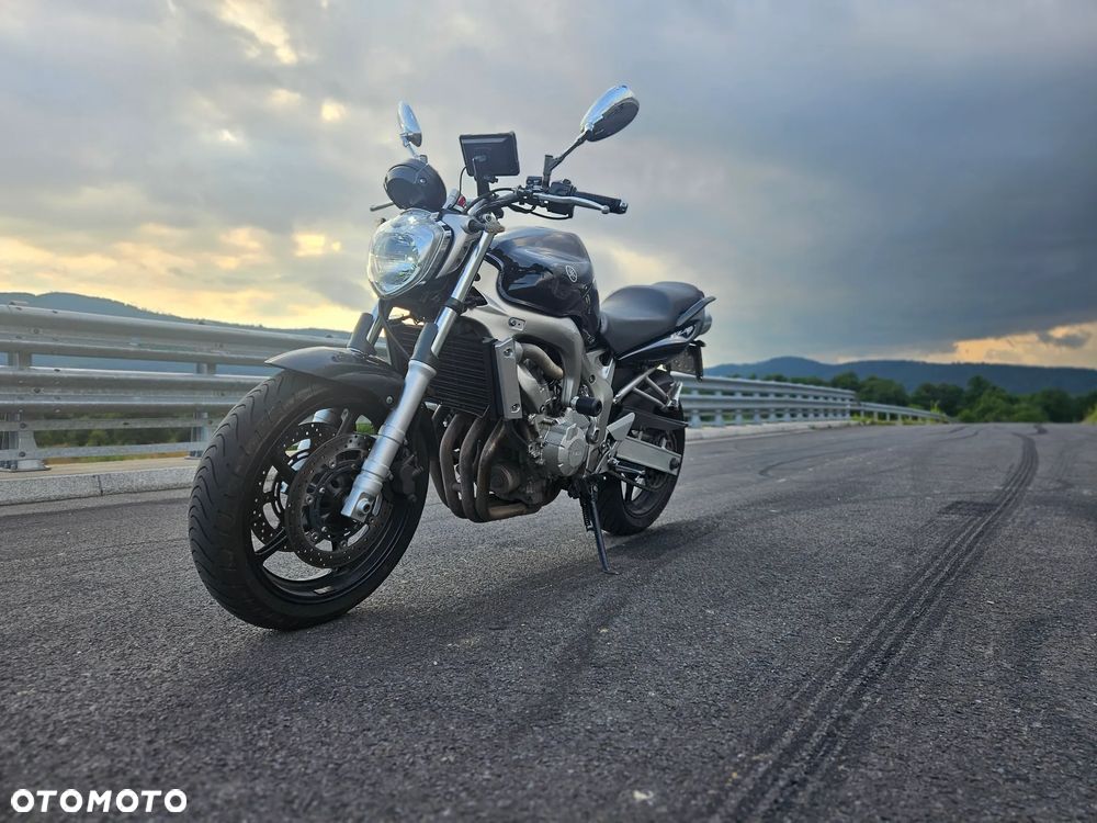 Yamaha FZ6 - 2