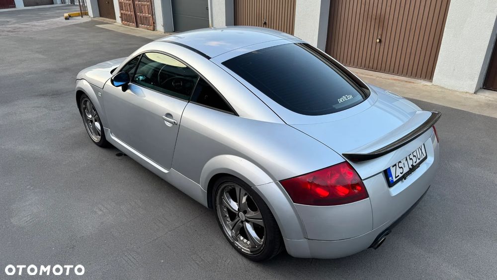 Audi TT Coupé 1.8T - 14