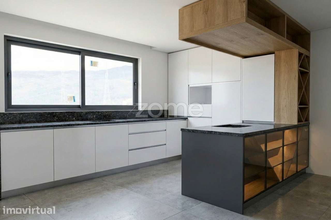 Moradia T4 + 1 Triplex em Cinfães - Grande imagem: 4/11