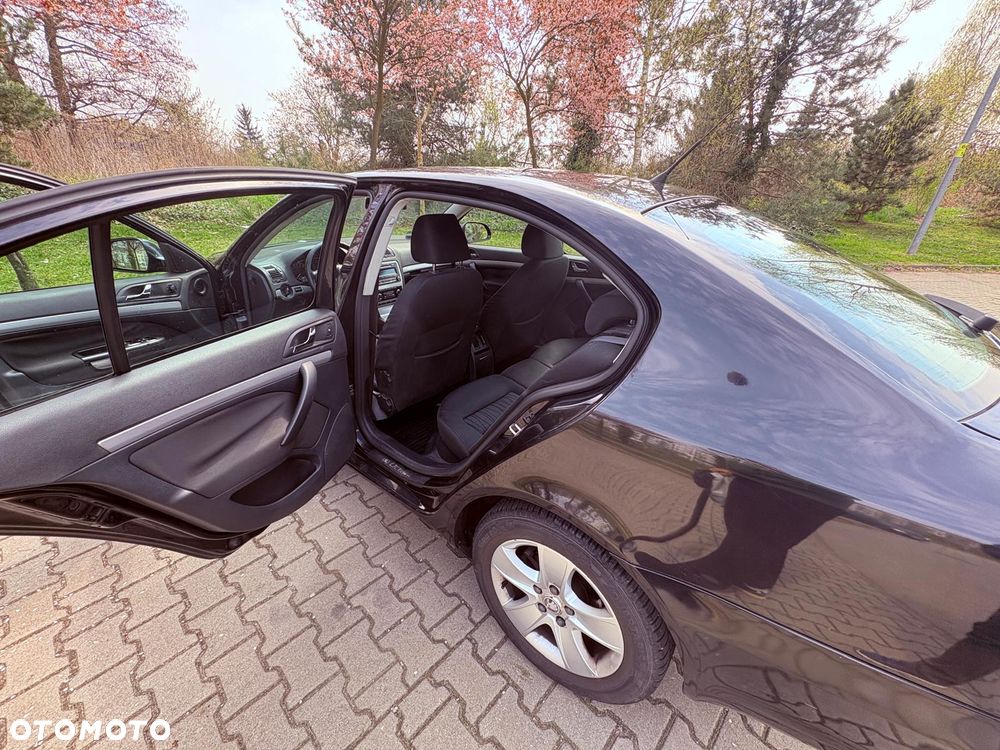 Skoda Octavia 2.0 TDI Elegance - 8