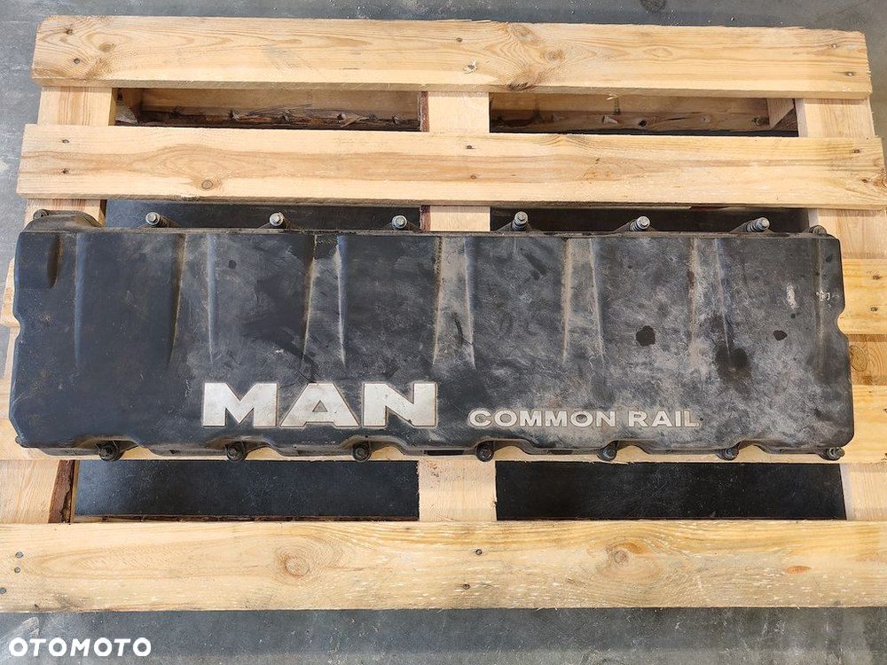 POKRYWA ZAWORÓW MAN 51034016039 D2676 - 1