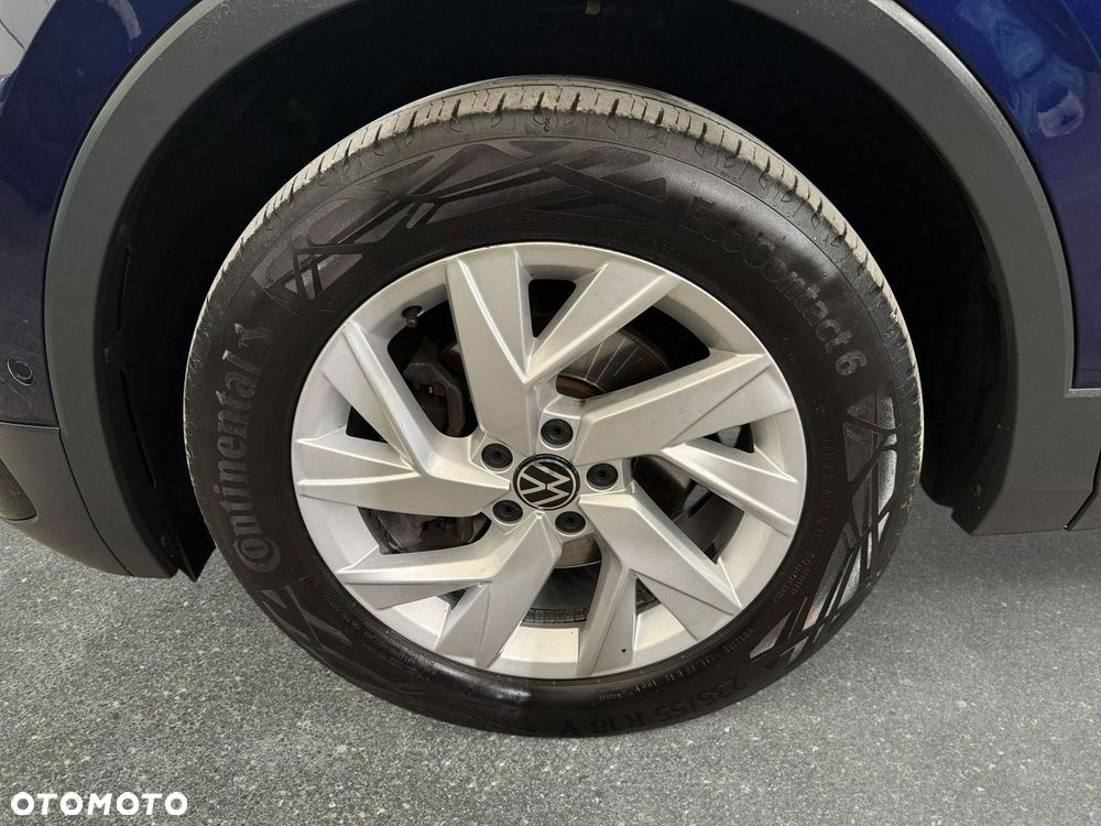 Volkswagen Tiguan Allspace - 11