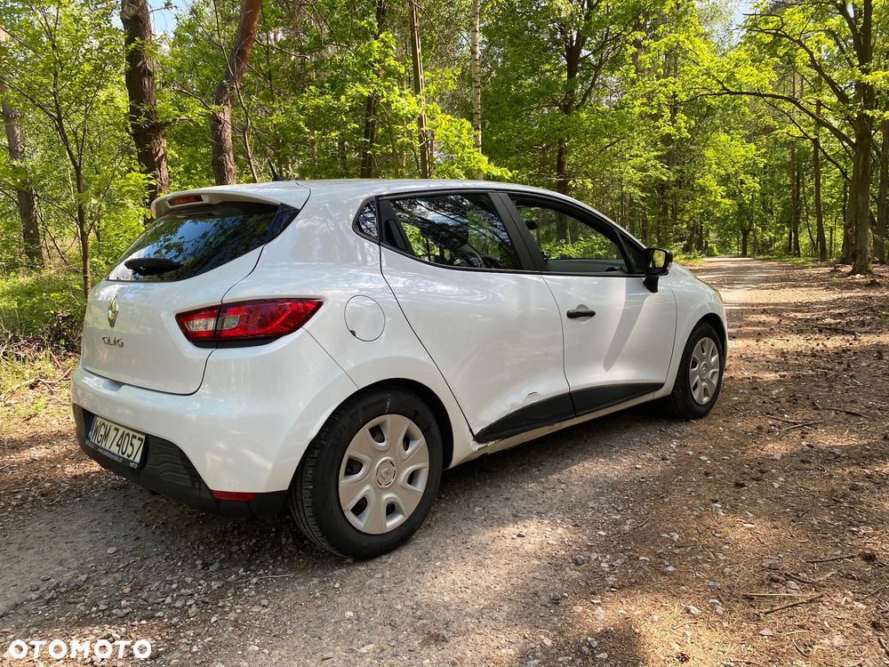 Renault Clio 1.2 16V Life - 4