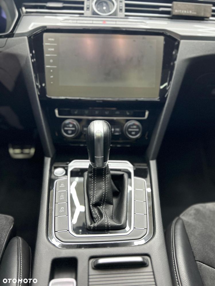 Volkswagen Arteon 2.0 TDI Bi-Turbo SCR 4Mot R-Line DSG - 13