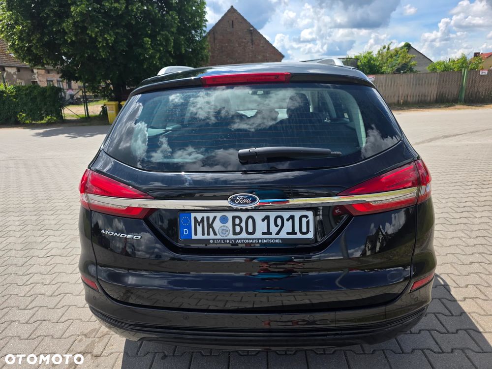 Ford Mondeo 2.0 TDCi STart-Stopp PowerShift-Aut Titanium - 4