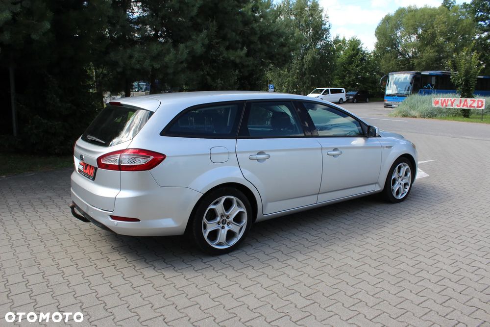 Ford Mondeo 2.0 TDCi Ghia - 10