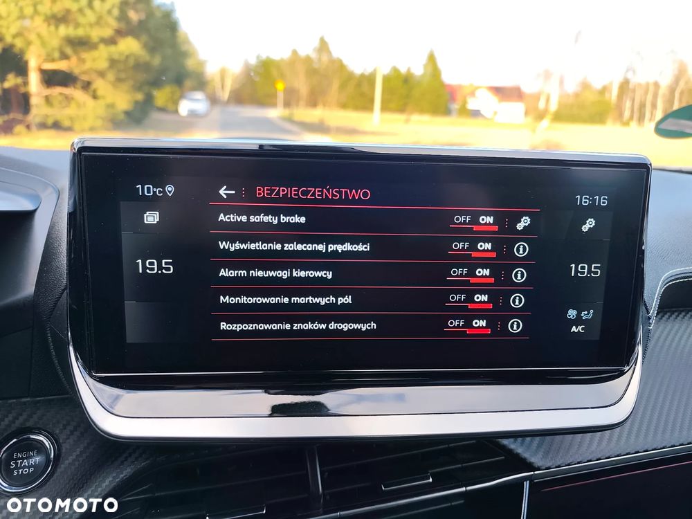 Peugeot 2008 1.5 BlueHDi GT S&S - 18