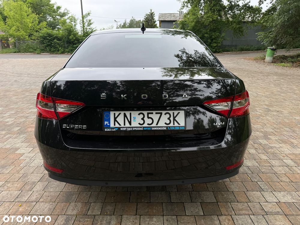 Skoda Superb 2.0 TDI SCR 4x4 Style DSG - 8