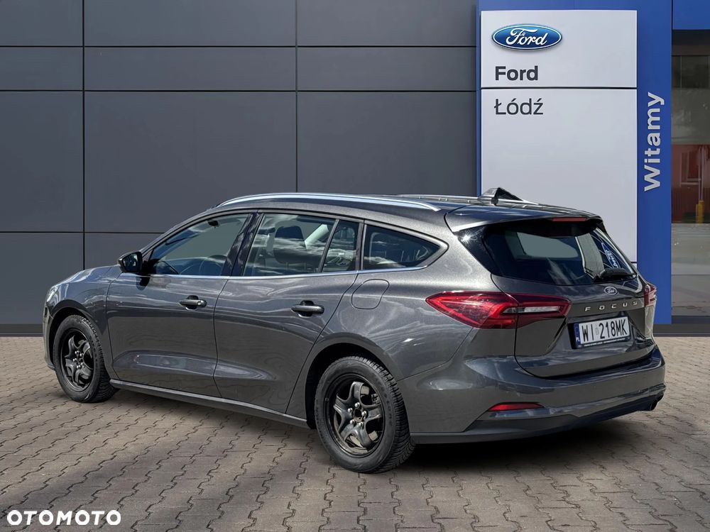 Ford Focus 1.0 EcoBoost Titanium Design - 3