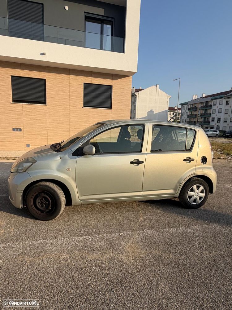 Daihatsu Sirion 1.0 - 2