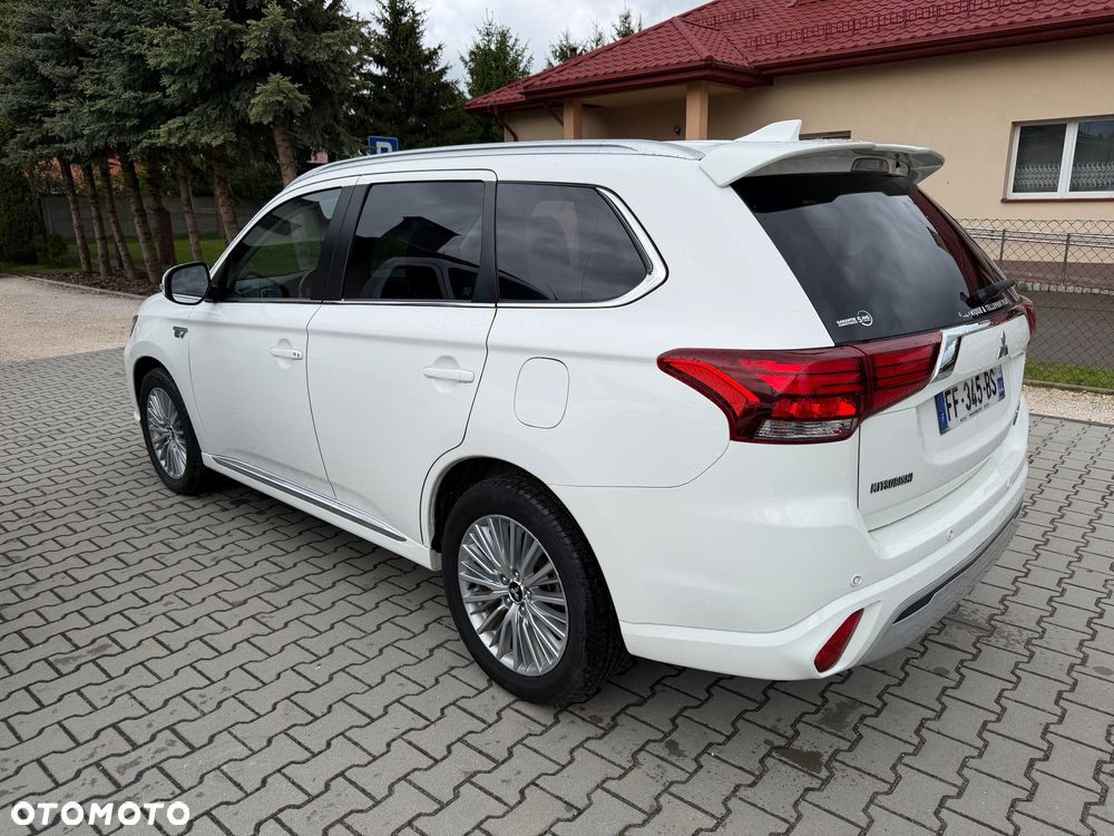 Mitsubishi Outlander 2.4 4WD Diamant - 8