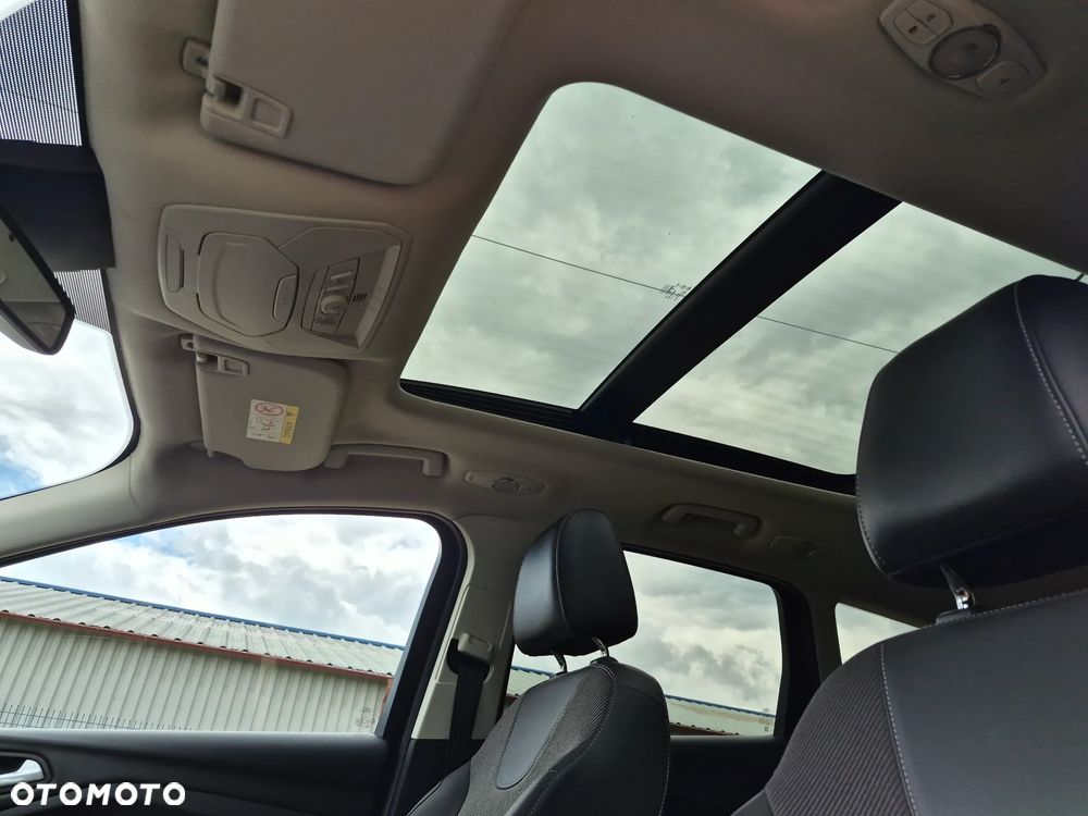 Ford Kuga 2.0 TDCi 4x4 Individual - 11