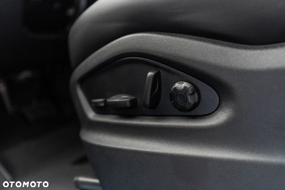 Porsche Cayenne Black Edition - 33