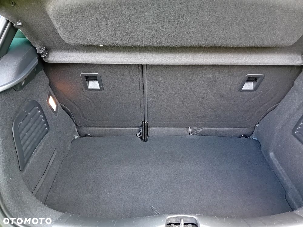 Citroën DS3 BlueHDi 100 SoChic - 25