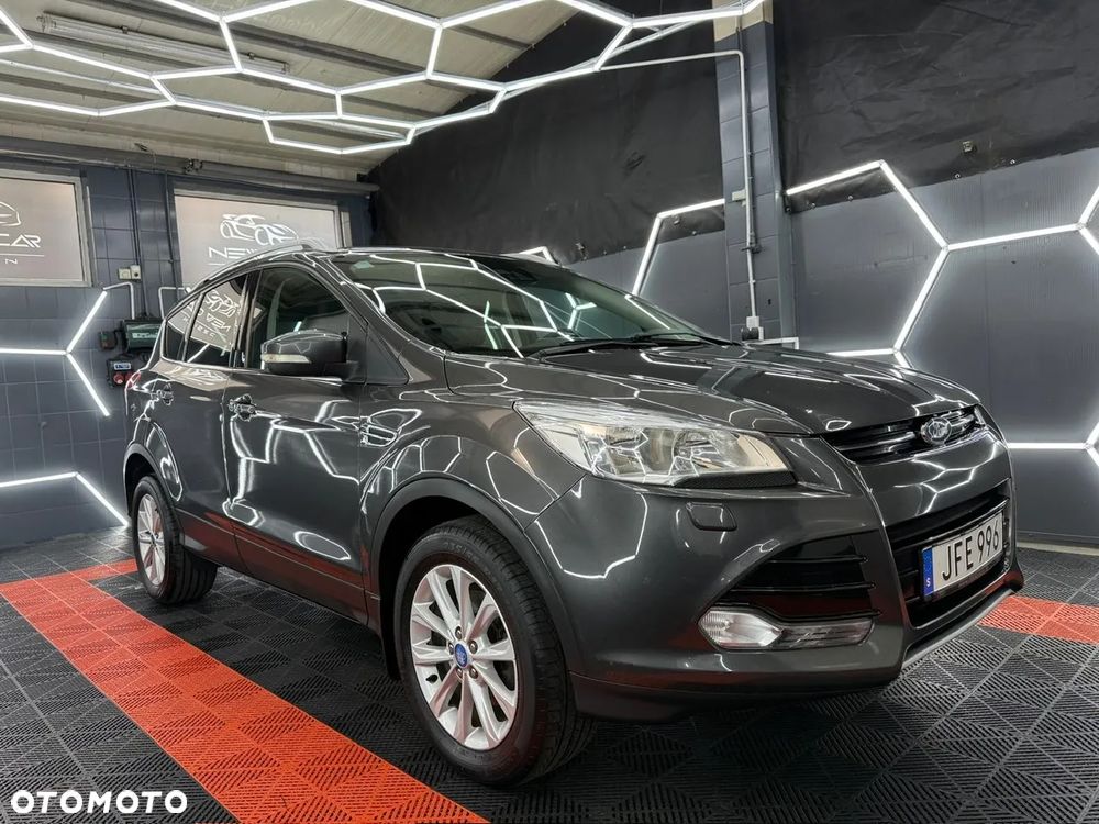 Ford Kuga 1.5 EcoBoost 2x4 Titanium - 11