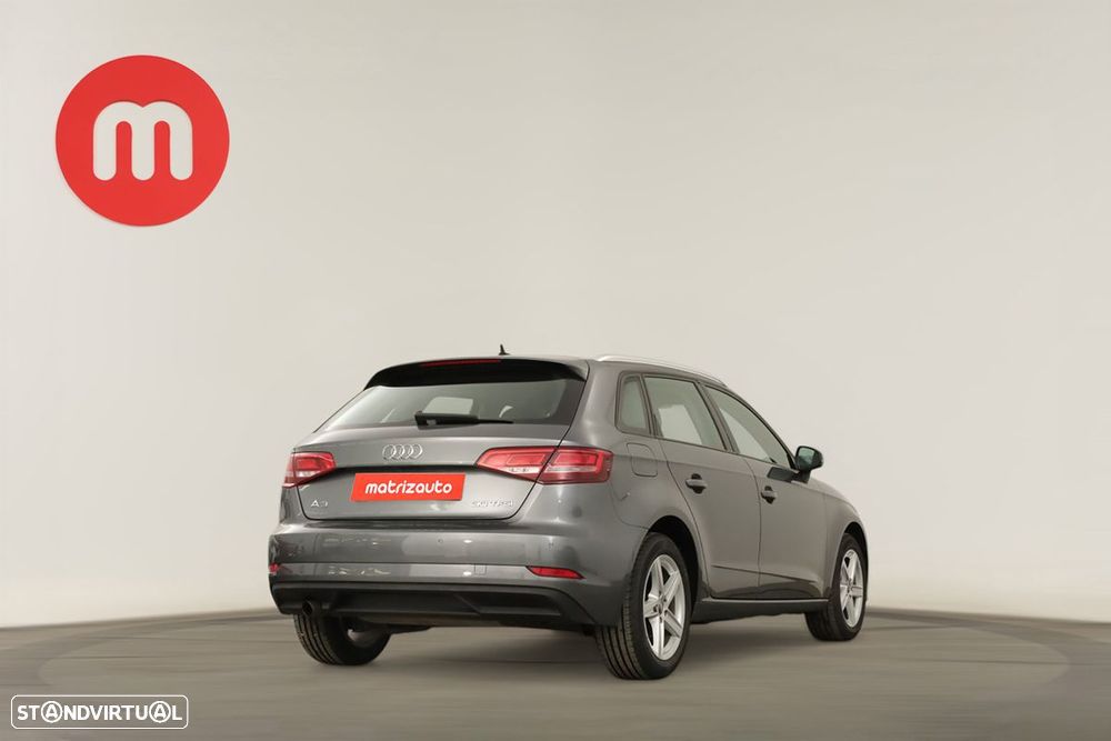 Audi A3 Sportback 30 TFSI S tronic - 4