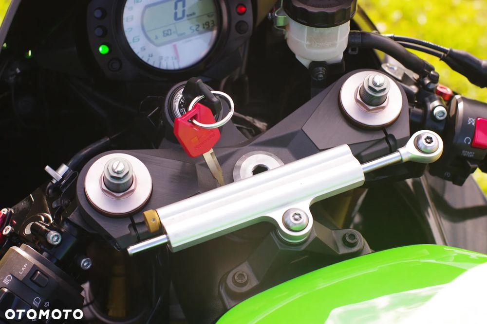 Kawasaki ZX - 19