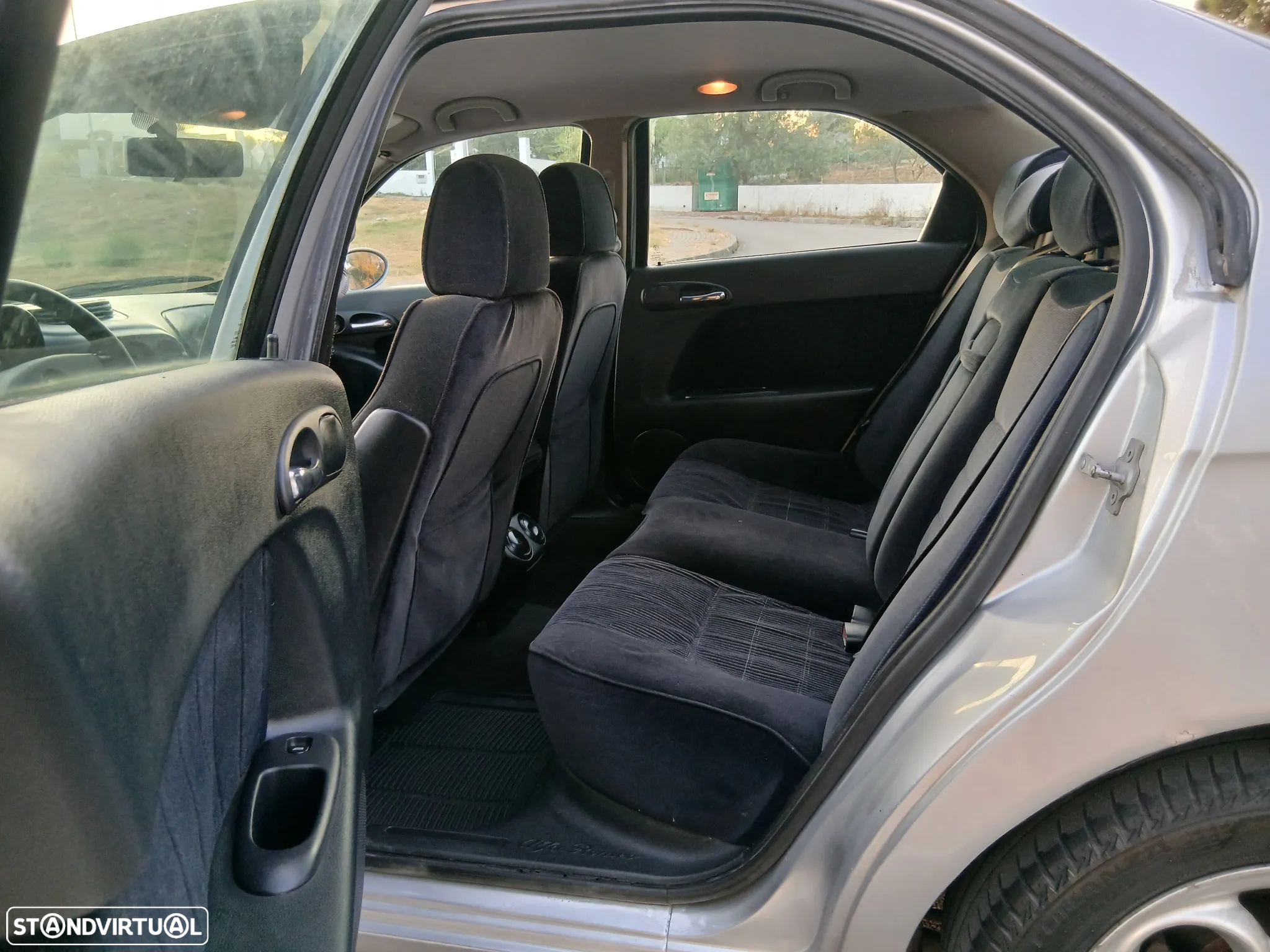 Alfa Romeo 156 1.9 JTD - 9