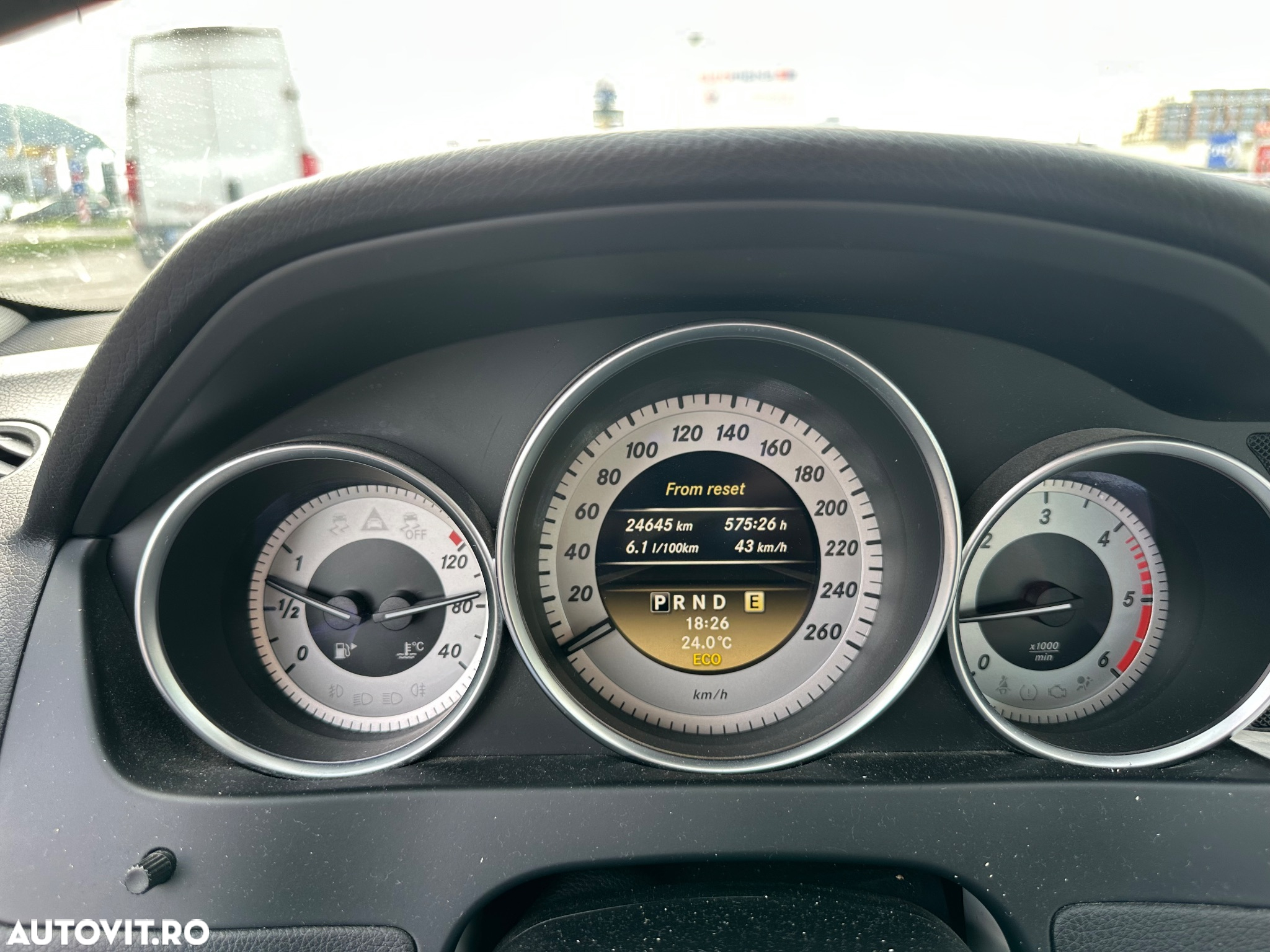 Mercedes-Benz C - 12