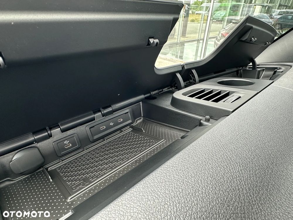 Mercedes-Benz Sprinter - 17