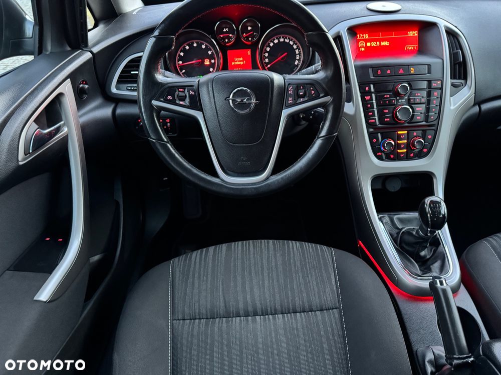 Opel Astra 1.4 Turbo Edition Sport - 26
