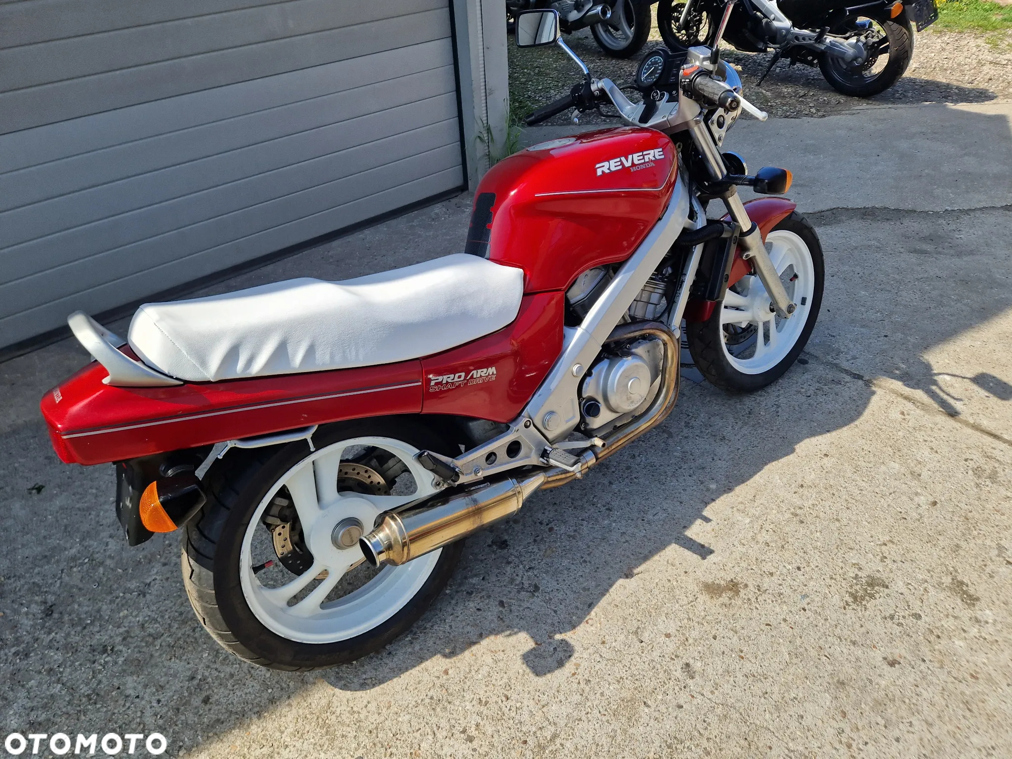 Honda NTV - 12