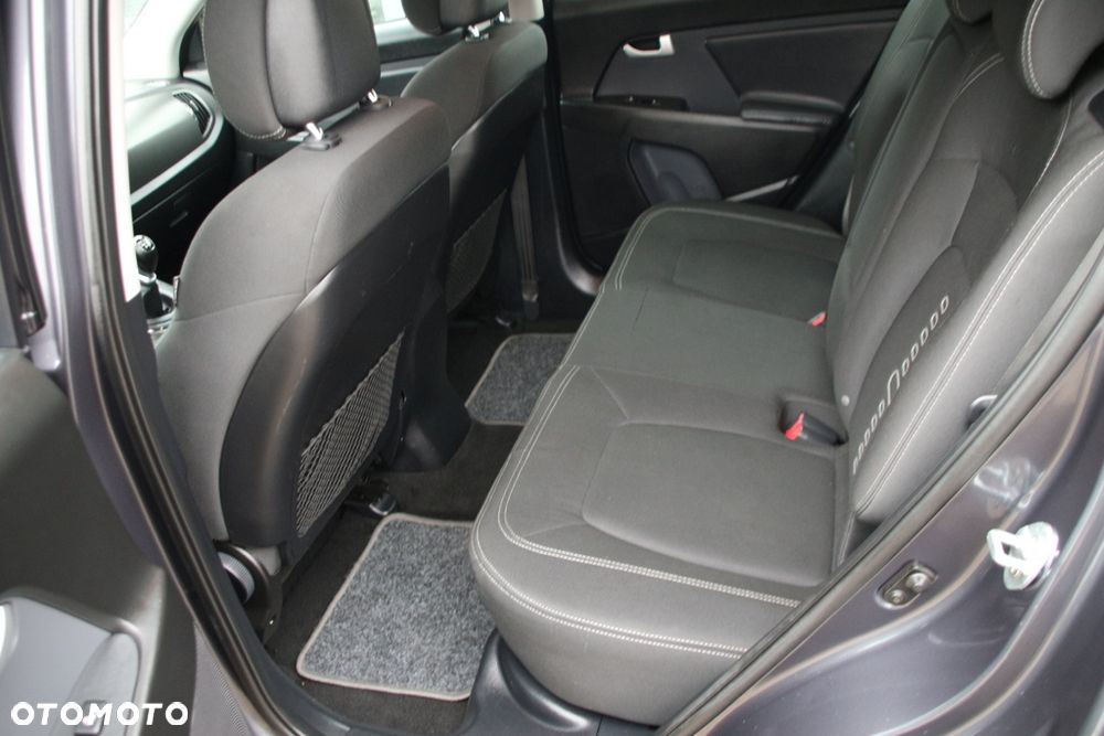 Kia Sportage 1.6 GDI Business Line M 2WD - 29