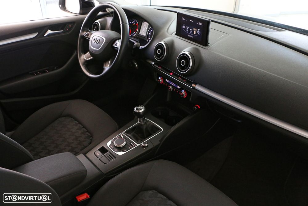 Audi A3 Limousine 1.6 TDI Advance - 26