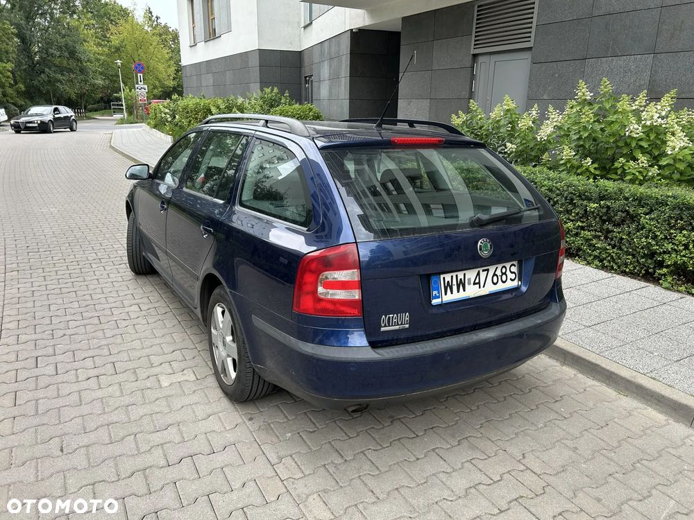 Skoda Octavia 1.6 FSI Elegance - 4
