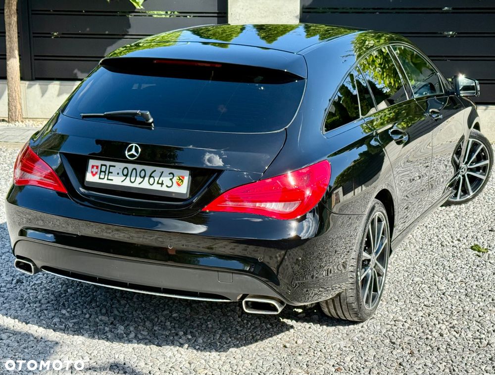 Mercedes-Benz CLA 180 7G-DCT UrbanStyle Edition - 12