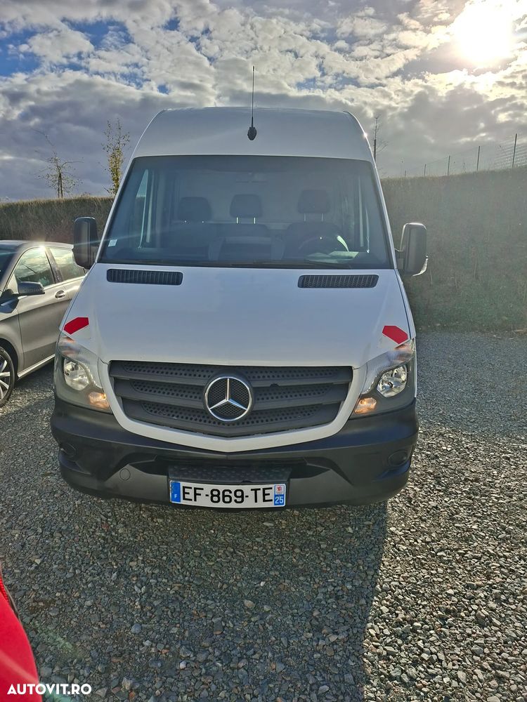 Mercedes-Benz Sprinter - 10