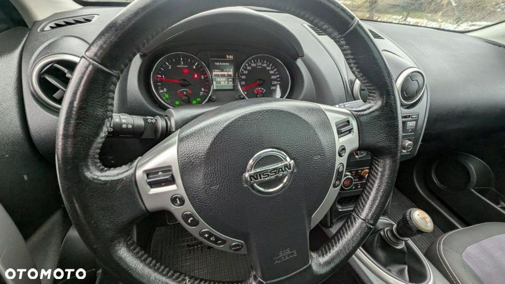 Nissan Qashqai+2 - 12