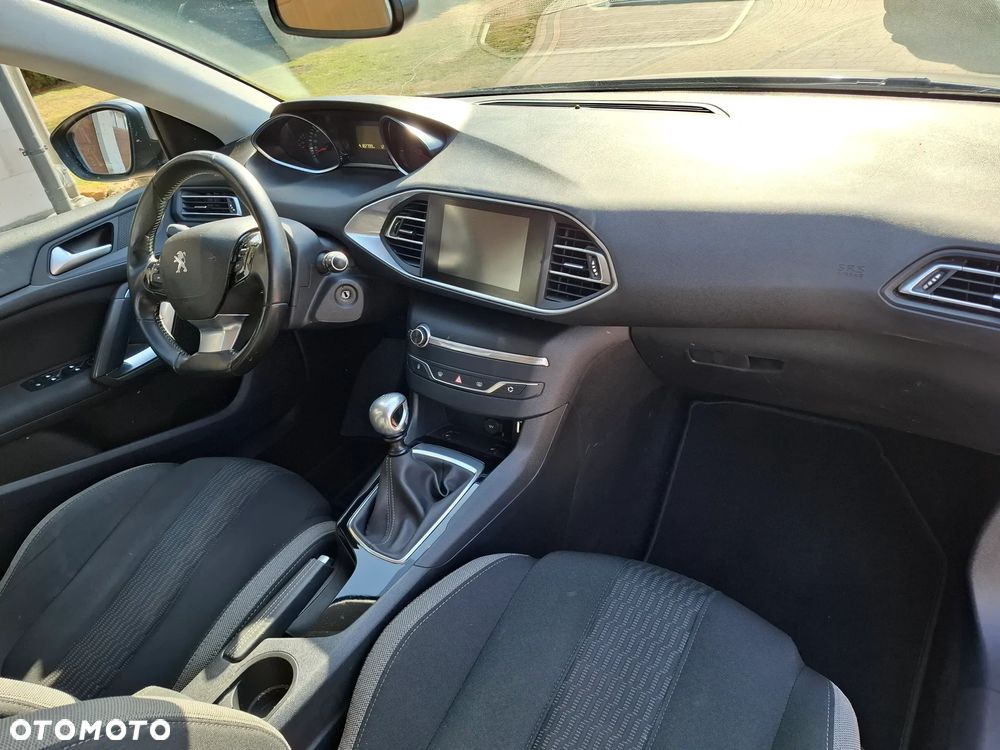 Peugeot 308 - 16