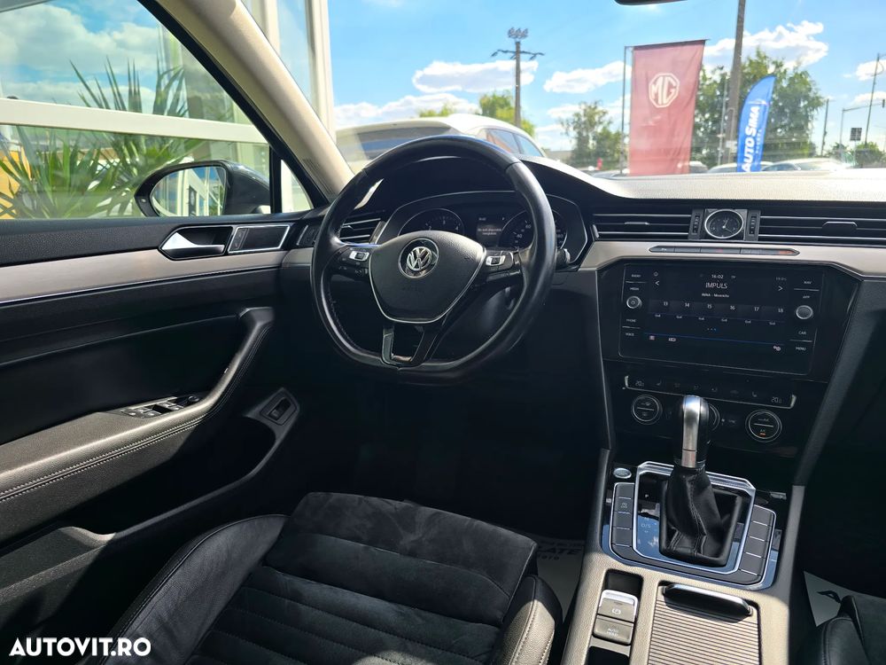 Volkswagen Passat 2.0 TDI SCR DSG Highline - 20