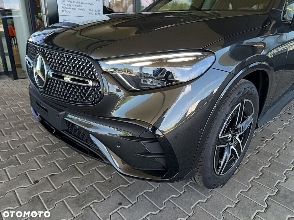 Mercedes-Benz GLC - 31