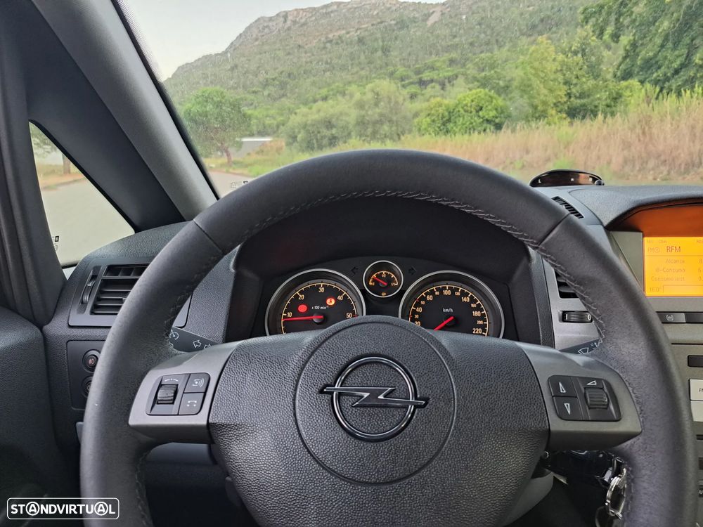 Opel Zafira 1.9 CDTI Cosmo - 17