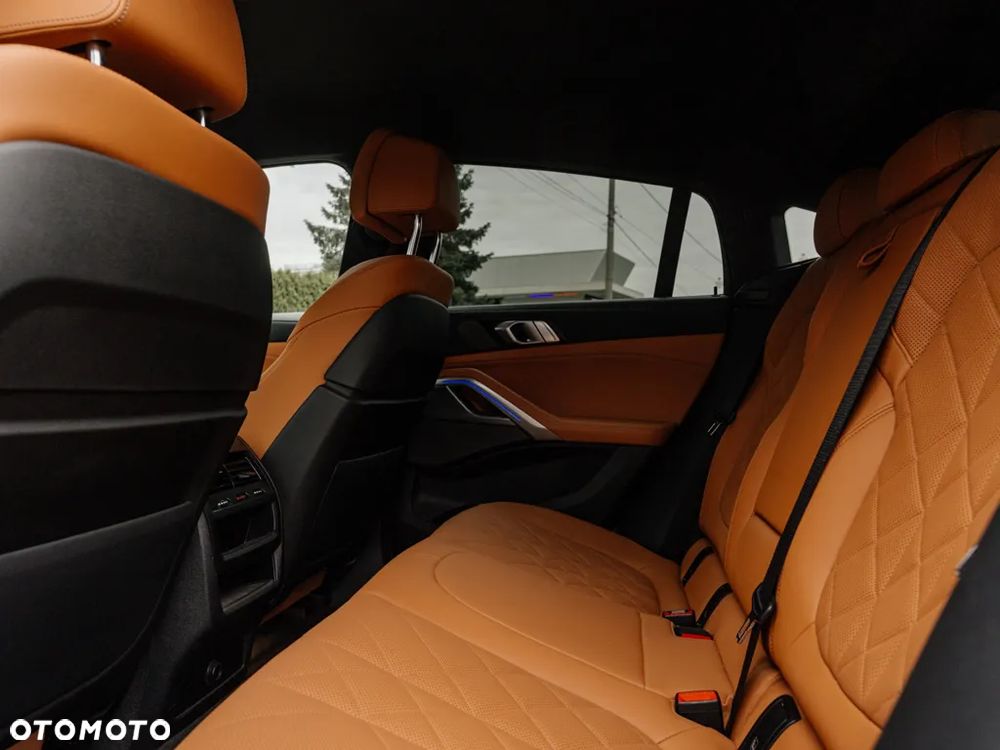 BMW X6 xDrive30d - 14