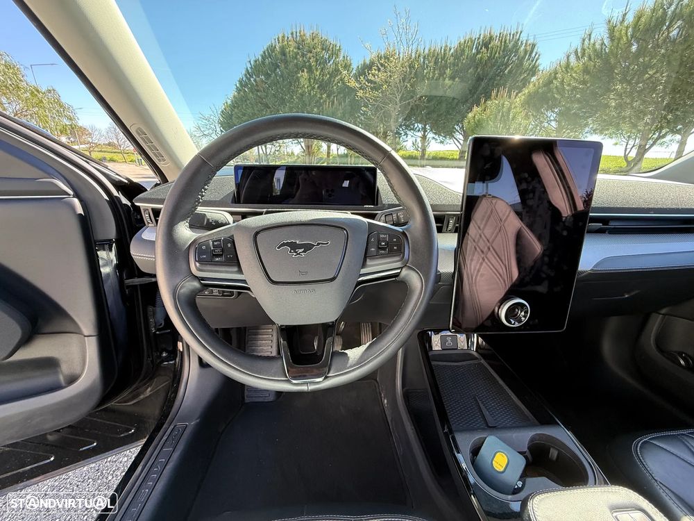 Ford Mustang Mach-E 75.7 kWh Base - 8