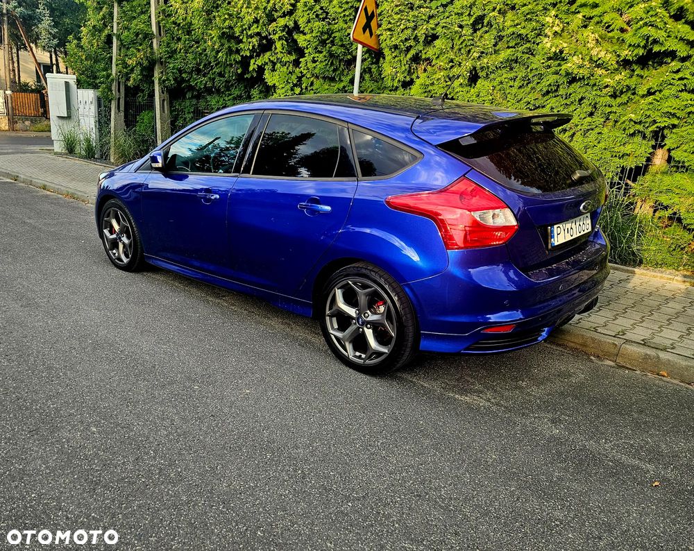 Ford Focus ST - 4