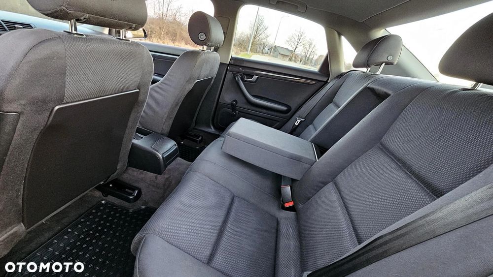 Audi A4 Limousine - 25