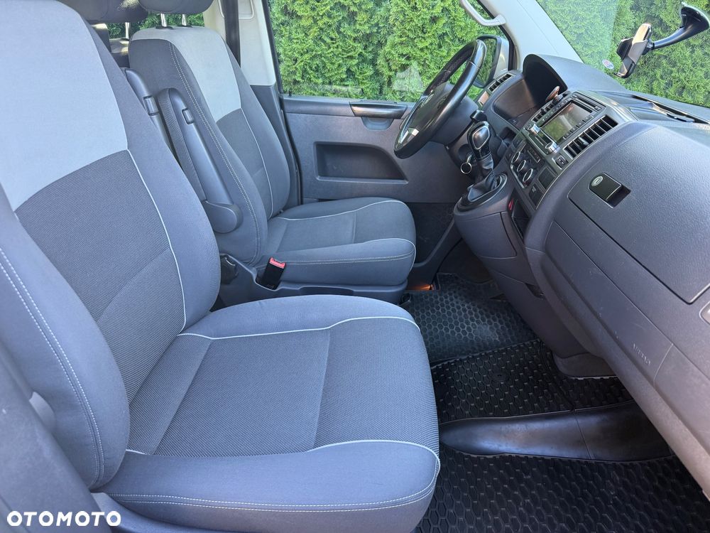 Volkswagen Multivan - 7