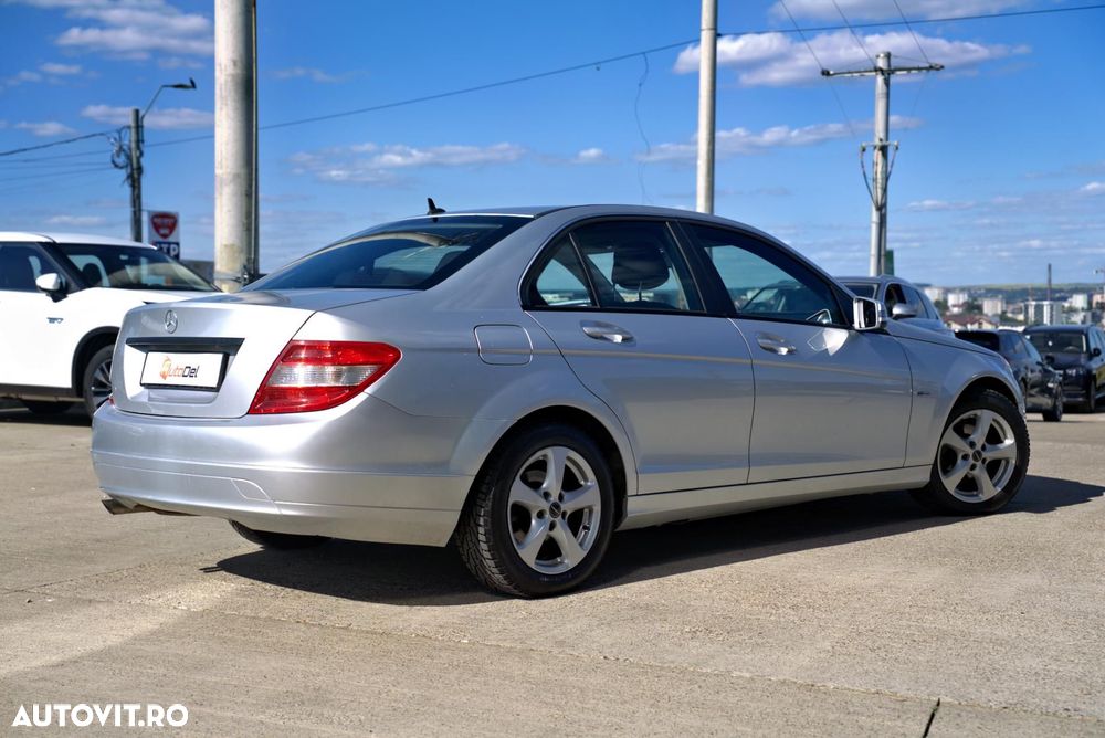 Mercedes-Benz C 200 CDI DPF (BlueEFFICIENCY) Avantgarde - 11