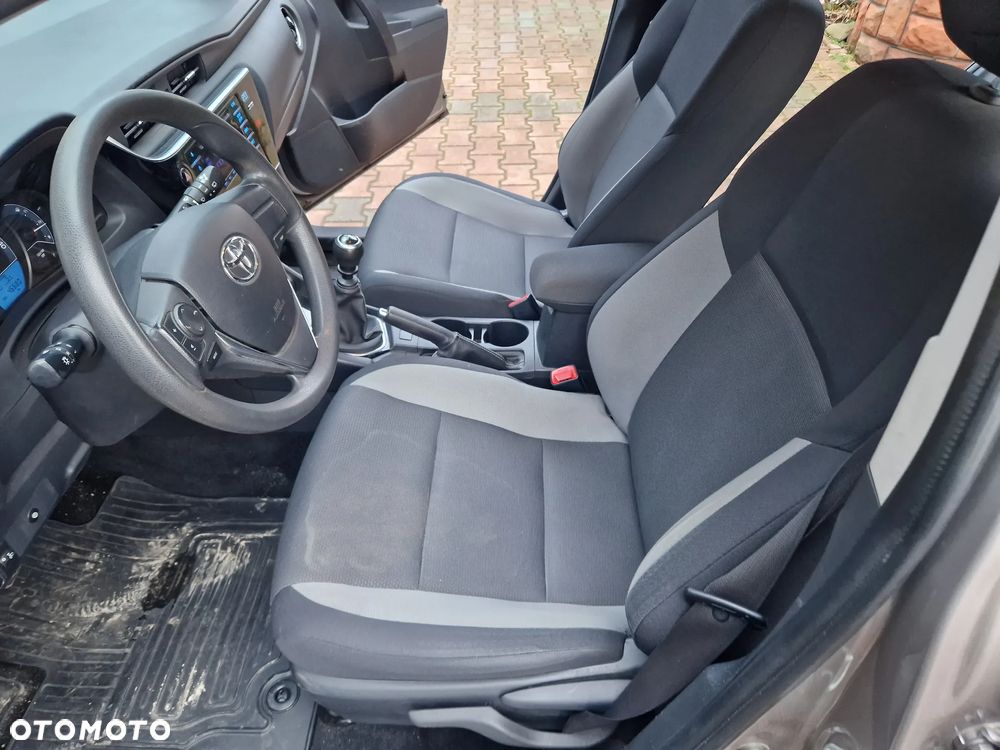 Toyota Auris 1.6 Active - 23