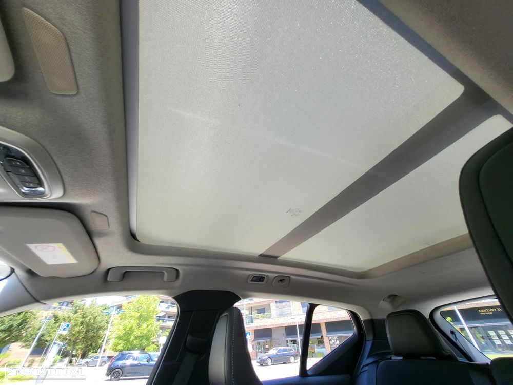 Volvo XC 40 1.5 T3 Tech Edition - 21