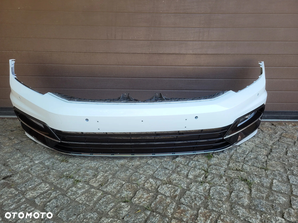 ZDERZAK PRZEDNI PRZÓD VW PASSAT B8 R-LINE LC9A HALOGENY