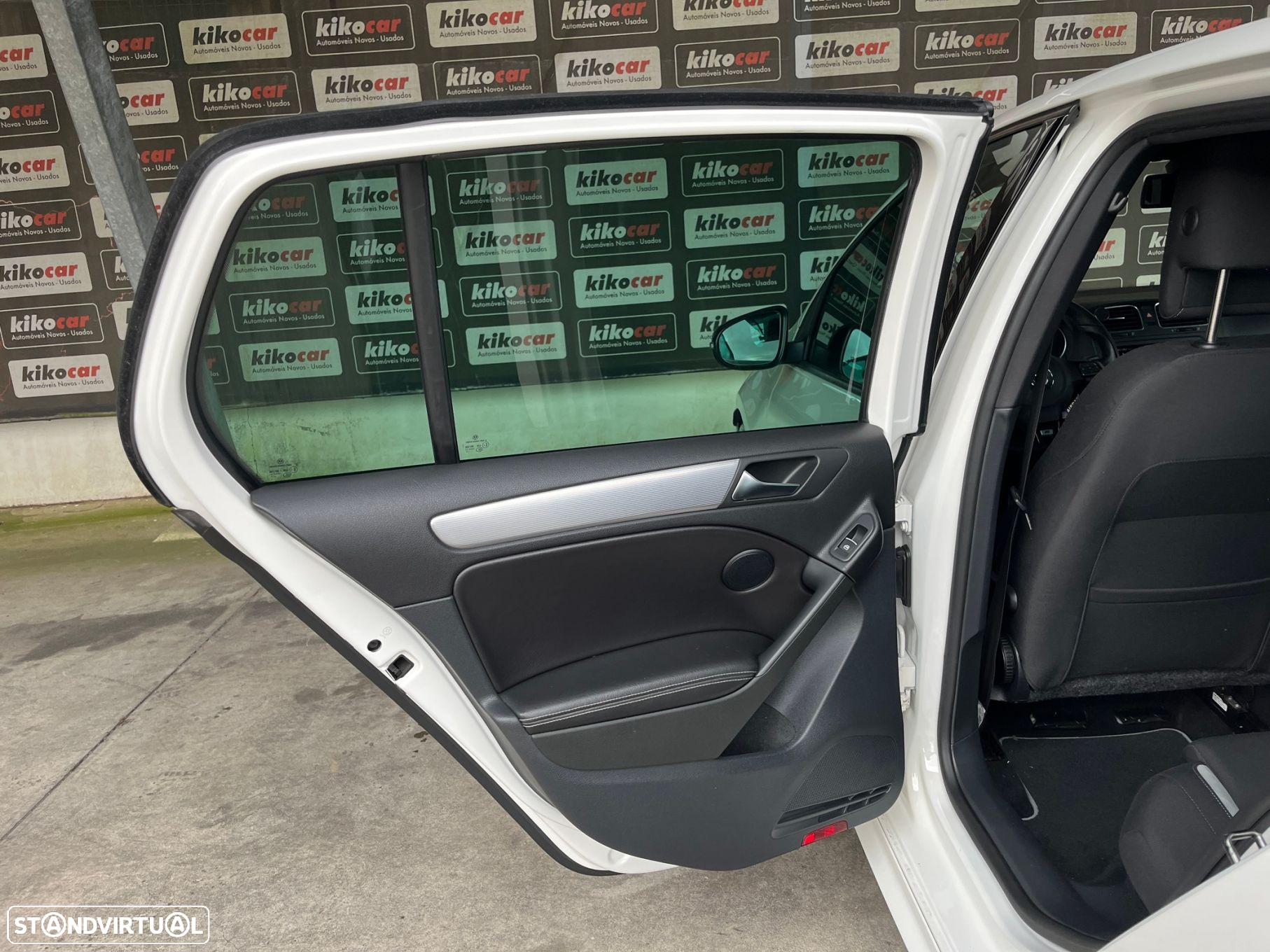 VW Golf 2.0 R DSG - 36